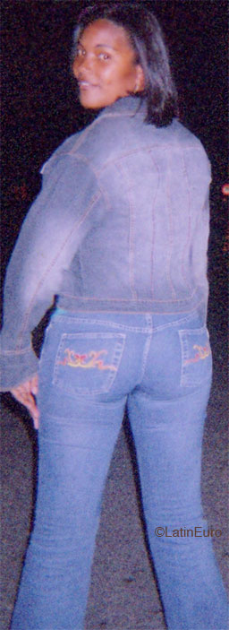 Date this young Dominican Republic girl Glenny from Higuey N1699