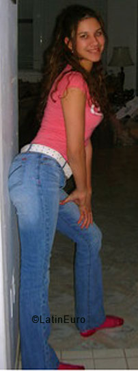 Date this gorgeous Dominican Republic girl Adriana from Santiago N1853