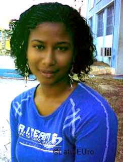 Date this attractive Dominican Republic girl Emmy from  N1882