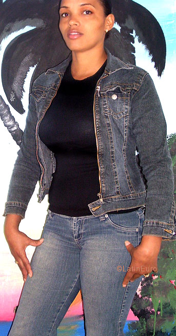Date this delightful Dominican Republic girl Elizabeth from  N1940