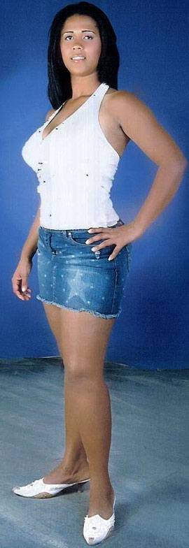 Date this nice looking Dominican Republic girl Elaine from Santo Domingo N1959