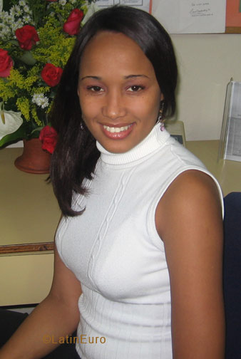 Date this good-looking Dominican Republic girl Mirian from  N1979