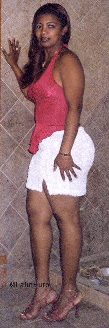 Date this delightful Dominican Republic girl Viola from Santiago N1987