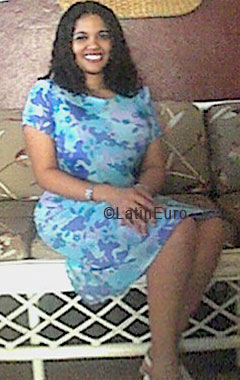 Date this foxy Dominican Republic girl Ingrid> from Santiago N2028