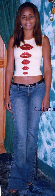 Date this young Dominican Republic girl Ruth from  N2056