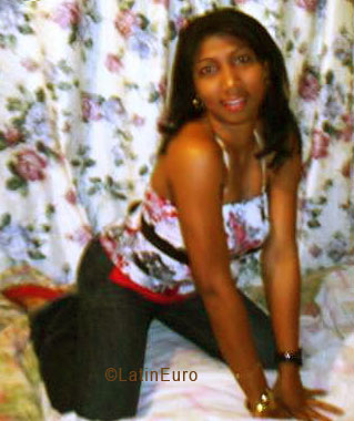 Date this exotic Dominican Republic girl Carmen from Santo Domingo N2113