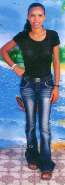 Date this tall Dominican Republic girl Celenia from La Romana N2234