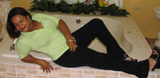 Date this charming Dominican Republic girl Giovanny from Nagua N2306