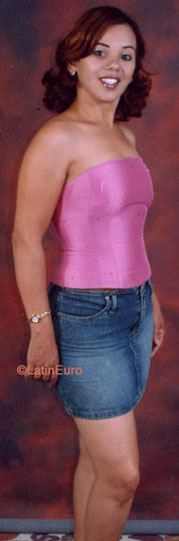 Date this attractive Dominican Republic girl Andrea from  N2408