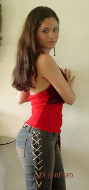 Date this pretty Dominican Republic girl Massiel from Santo Domingo N2507