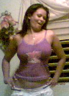Date this cute Dominican Republic girl Damarys from Santo Domingo N2508