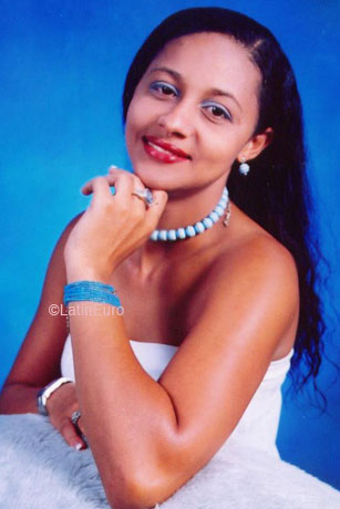 Date this beautiful Dominican Republic girl Patricia from Santiago N2540