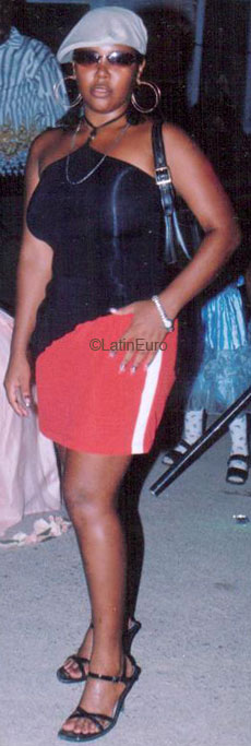 Date this georgeous Any Country girl Raquel from  N2593