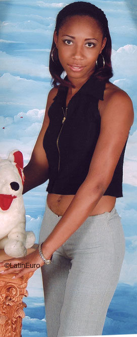 Date this tall Dominican Republic girl Pamela from San Cristobal N2612