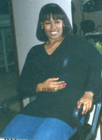 Date this athletic Dominican Republic girl Celia from Santo Domingo N2625
