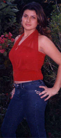 Date this voluptuous Honduras girl Junny from Yoro N2800