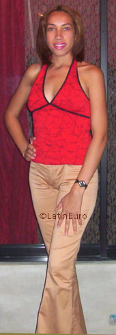 Date this sensual Dominican Republic girl Yoeli from Nagua N2948