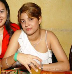 Date this nice looking Dominican Republic girl Lis from Santo Domingo N2994