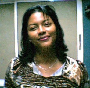 Date this funny Dominican Republic girl Glenis from Santo Domingo N2999
