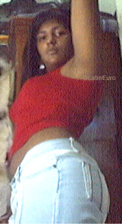 Date this young United States girl Santimer from Danbury N3027
