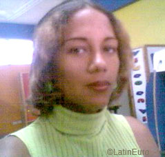 Date this athletic Dominican Republic girl Jenny from Bonao N3098