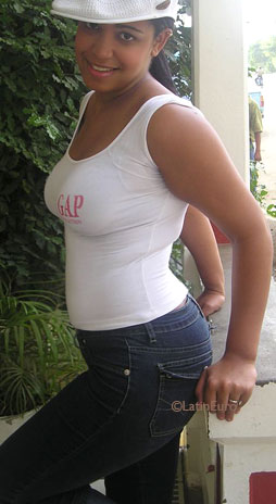 Date this lovely Dominican Republic girl Cindy from Santiago N3357