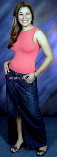 Date this fun Dominican Republic girl Alliana from San Francisco De Macoris  N302