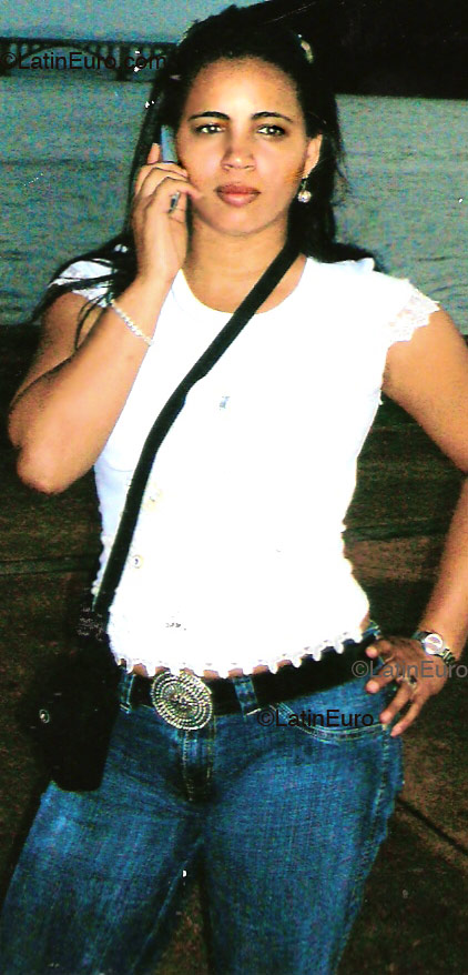 Date this beautiful Dominican Republic girl Jocelyn from Santo Domingo N406