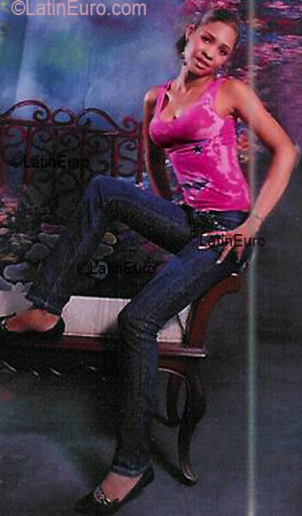Date this hot Dominican Republic girl Carolina from Santiago N520