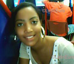Date this nice looking Dominican Republic girl Adelin from Santo Domingo N558