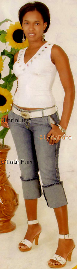 Date this hot Any Country girl Carolina from  N813