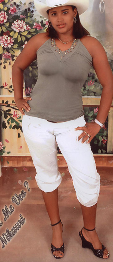 Date this voluptuous Dominican Republic girl Nicauris from  N821