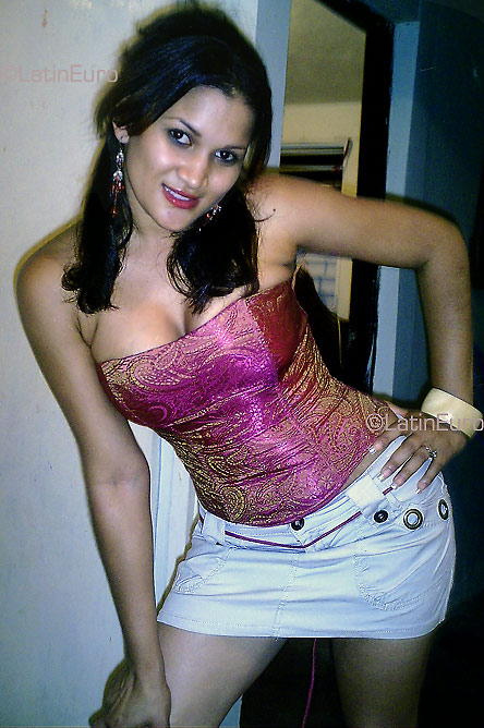 Date this pretty Dominican Republic girl Karol from Montecristi N870