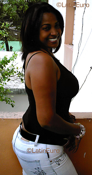 Date this funny Dominican Republic girl Enilda from Santo Domingo N953