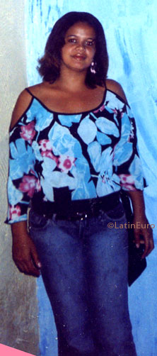 Date this young Brazil girl Gildete from ITABUNA B6866