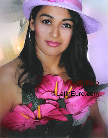 Date this tall Colombia girl Nubiola from Cali C9000