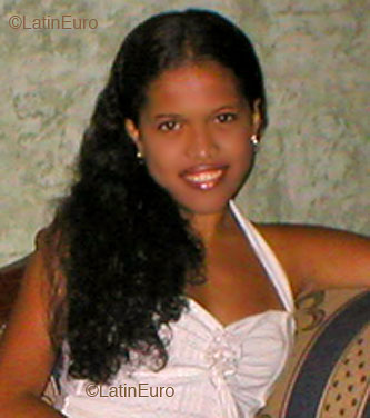 Date this hard body Colombia girl Mayra from Cali C9369