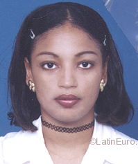 Date this happy Colombia girl Annesazy from  C186