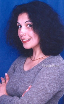 Date this attractive Colombia girl Cristina from Bogota C130