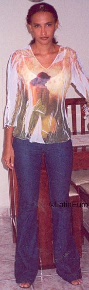 Date this beautiful Brazil girl Maria from PARAISO B9980