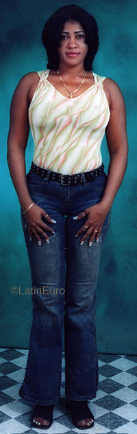 Date this hot Dominican Republic girl Donys from Santiago N3764