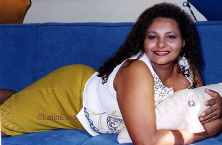 Date this stunning Brazil girl Deuziene from IMPERATRIZ B9527