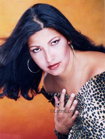 Date this cute Brazil girl Maria from PATOS B9347