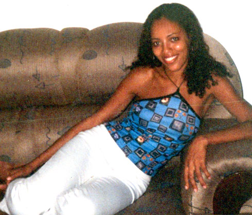 Date this young Brazil girl Tahiana from PONTE NOVA B9099