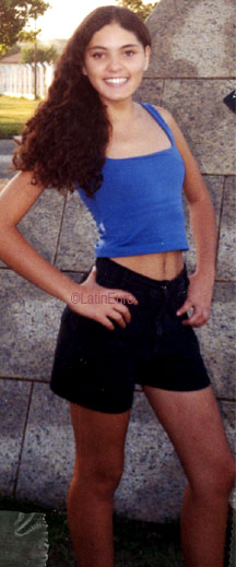 Date this pretty Brazil girl Fabeicia from  B8943