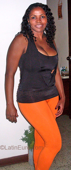 Date this passionate Colombia girl Aidee from Medellin CO24