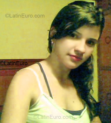 Date this voluptuous Colombia girl Mary from Bogota CO55