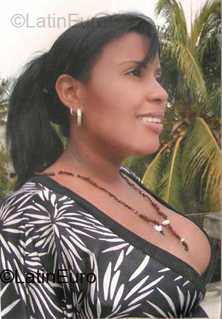 Date this cute Dominican Republic girl Katia Eulaya from San Cristobal DO75