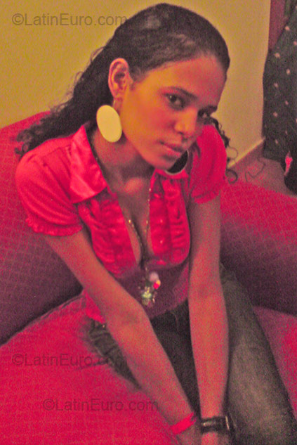 Date this tall Dominican Republic girl Penelope Gabriela from Santo Domingo DO90