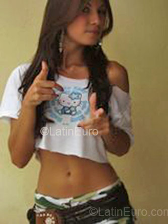 Date this sultry Brazil girl Gyovanna from Porto Alegre BR127